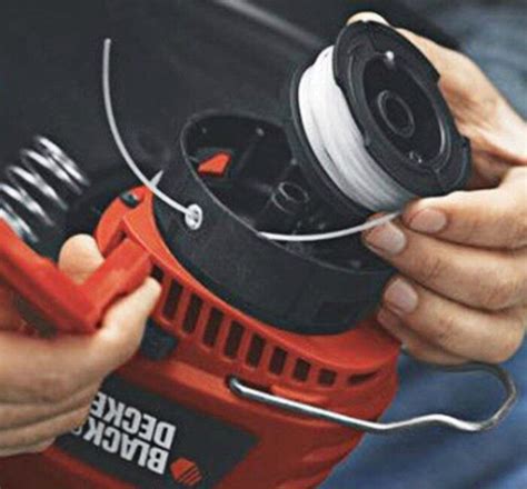Black and Decker String Trimmer Repair How to replace the Spool Cover