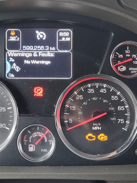 2017 Peterbilt 348 Radio For Sale York, ON, Canada PT061534