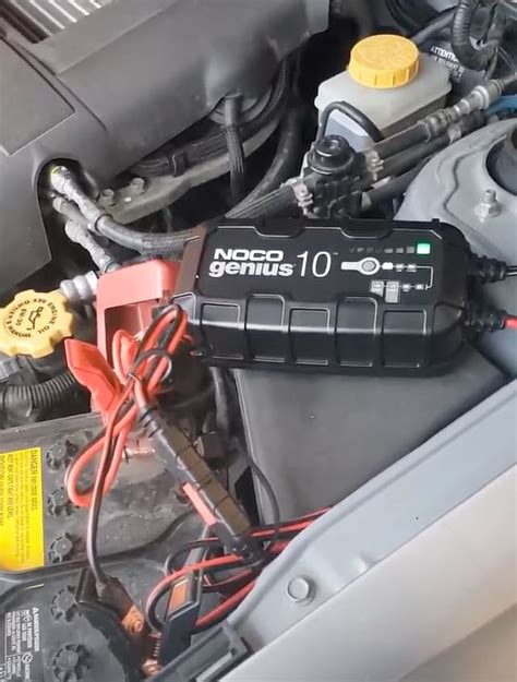 NOCO Genius 10 Repair Mode, bringing dead battery back to life! YouTube
