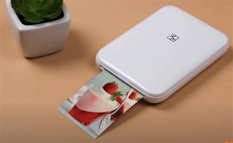 Zink Polaroid ZIP Wireless Mobile Photo Mini Printer (Black) Compatible