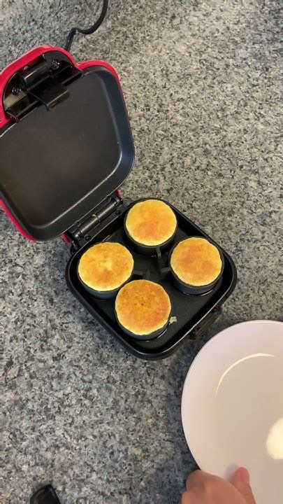 Dash Sous Vide Style Family Size Egg Bite Maker, 9 Egg Bites Aqua
