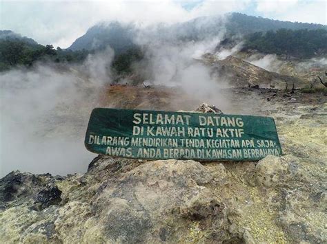 Kawah Ratu (Queen Crater) West Java Indonesia YoExplore
