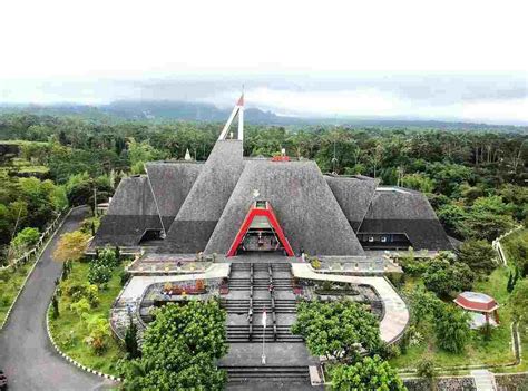 Museum Gunung Merapi, Koleksi Dan Sejarah Dahsyatnya Letusan Gunung