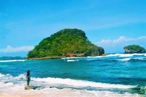 Info Harga Tiket Masuk Pantai Goa Cina Malang