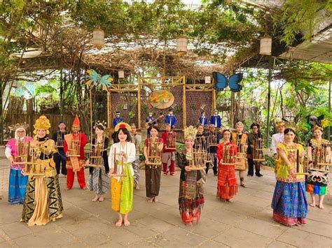 Saung Angklung Udjo Attraction & Entrance Fee IdeTrips