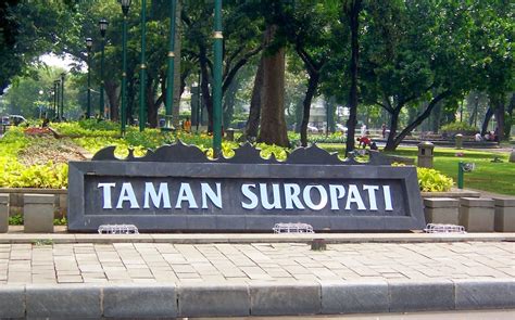 10 Taman di Jakarta Ini Bisa Jadi Spot Foto Instagramable
