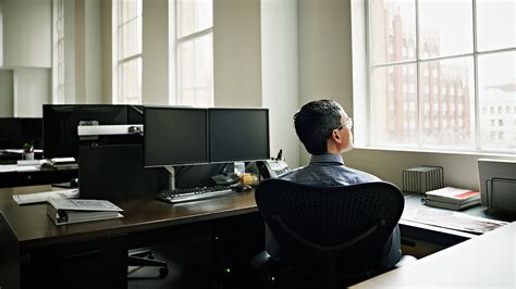 https hbr.org 2017 11 how-coca-cola-netflix-and-amazon-learn-from-failure