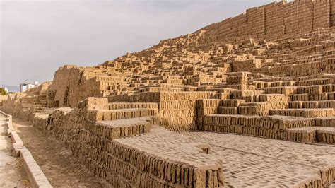 Unveiling the Secrets of Huaca Pucllana: Ancient Wonder等着探索