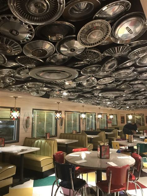 Hubcaps Restaurant