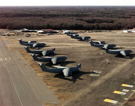 Fort StewartHunter Army Airfield conducting drivethru COVID19