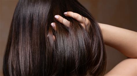 5 fantastiska frisyrer för krulligt hår Steg för Hälsa