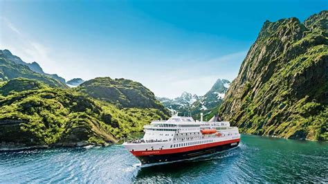 Hurtigruten Midnatsol Cruise Ship Review Photos & Departure Ports