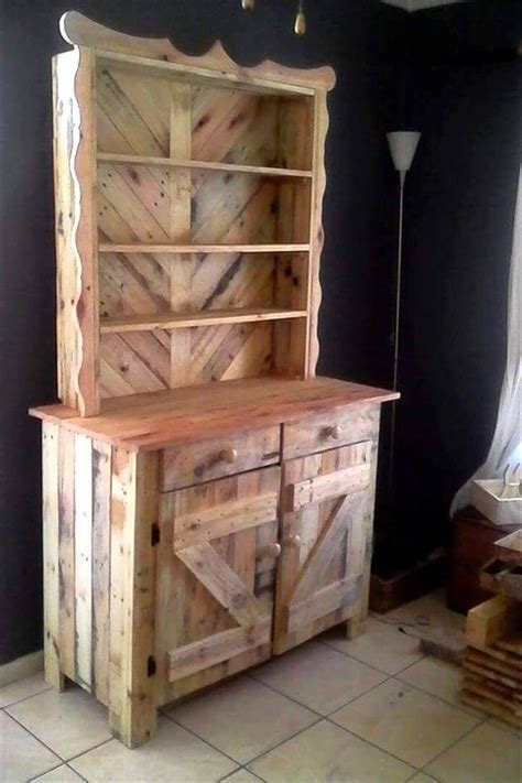Hutch Made From Pallets