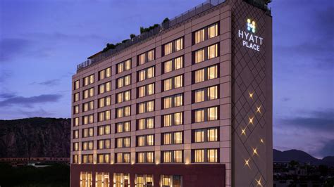hyatt hotels telephone number