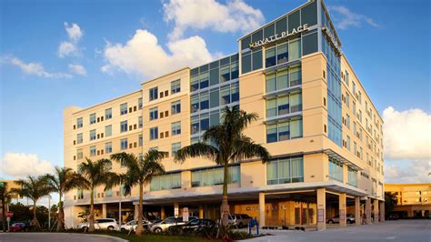 hyatt place miami airport east parking