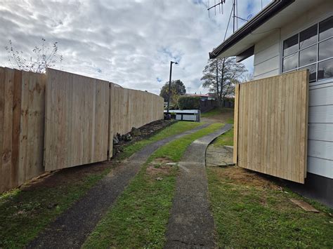 Hyde Housing Fencing
