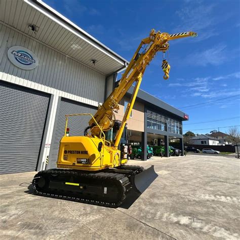 Hydraulic Track Crane