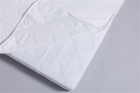 Hypoallergenic Cot Mattress Protector