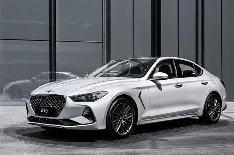 hyundai genesis g70 awd