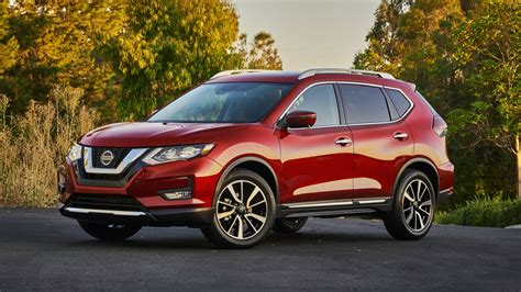 hyundai santa fe or nissan rogue