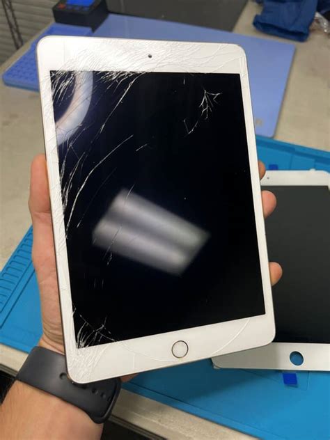 iPad Repair Las Vegas - cracked screen