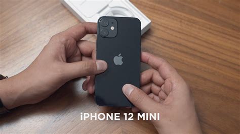 iPhone 12 / 12 mini in black