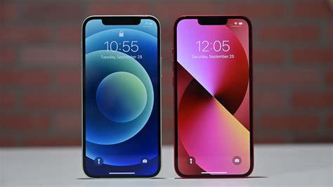 iPhone 13 mini vs iPhone 12 mini: display