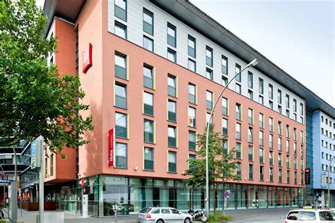 ibis hamburg hotel booking