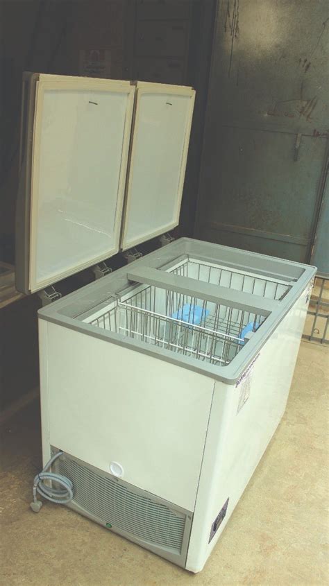 ice lined refrigerator vaccine storage