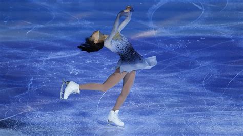 Ice Skating Background Ipad