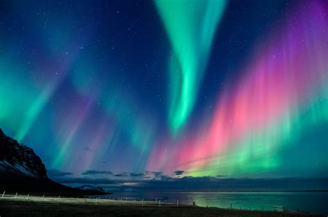 iceland aurora borealis months