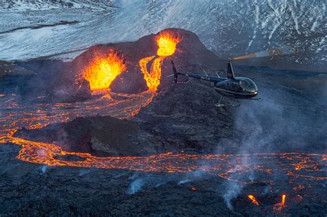 iceland volcano helicopter tour