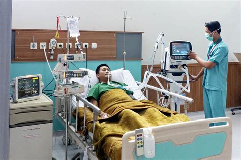 Ruang Intensive Care Unit (ICU) RS Melati Tangerang