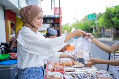 Intip 10 Ide Usaha Saat Ramadhan dan Strategi Bisnisnya Love Life