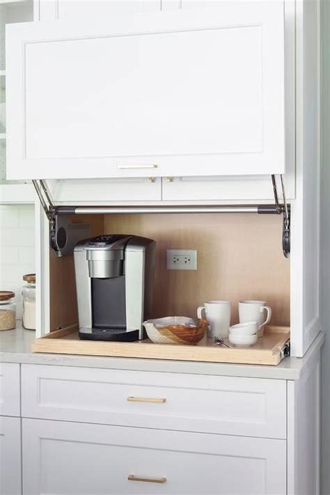 Countertop to hide kitchen appliances that are often used. Must