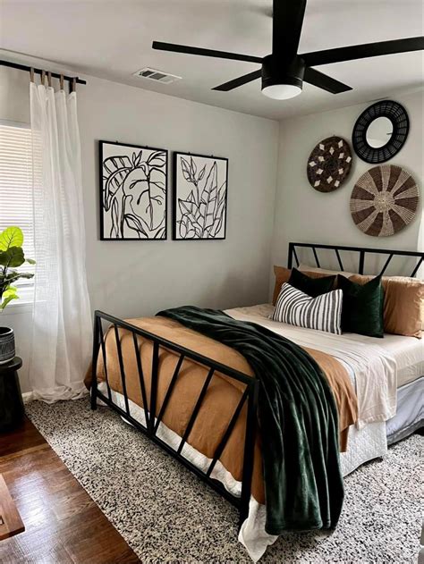 47 Wonderful Small Apartment Bedroom Design Ideas and