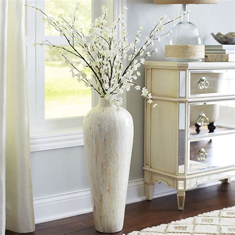 Ideas For A Large Vase