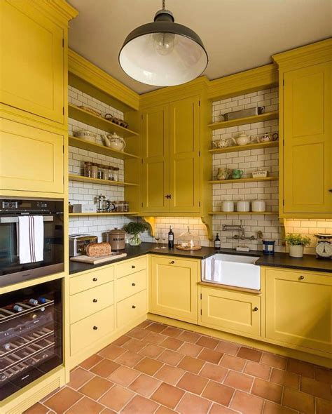 Ideas For A Yellow Kitchen
