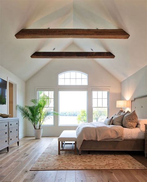 16 Most Fabulous Vaulted Ceiling Decorating Ideas