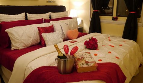 Awesome 48 Romantic Master Bedroom Ideas