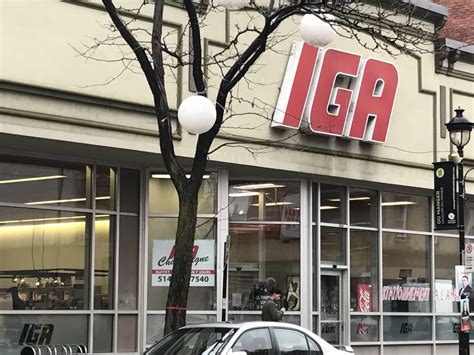 iga store hours today