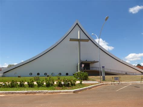 igreja rainha da paz brasília