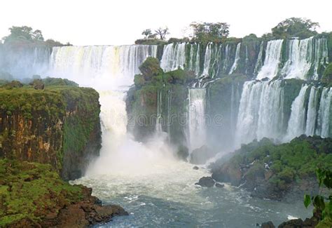 iguazu falls panoramic view