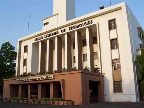 iit kharagpur established