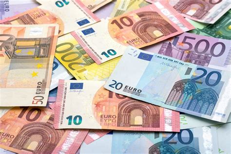 ile kosztuje euro na polskie