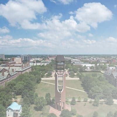 Illini Tower Quad