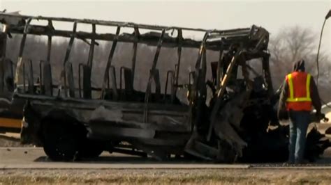 illinois school bus crash today