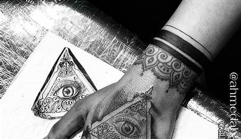 40+ Triangle Tattoos Triangle tattoos, Illuminati tattoo