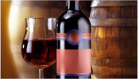 Bouteille Et Verre De Vin Rouge Photo Premium