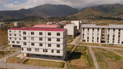 image of raya university